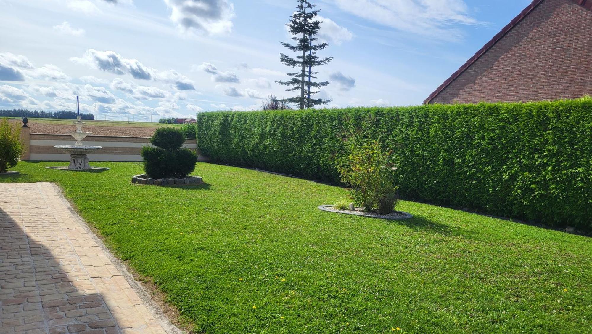 Maison D Hotes Salvatrice Rouvroy  エクステリア 写真